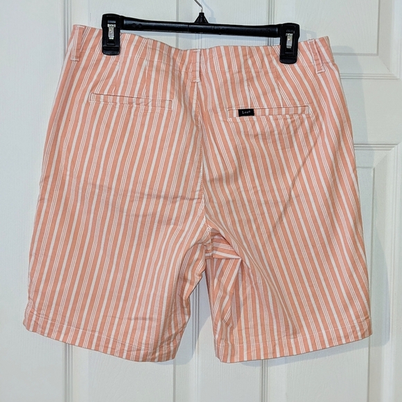 Lee Women's Legendary Regular Fit Chino Bermuda Stripped Bud Stripe Size 12 NWOT - Picture 6 of 11